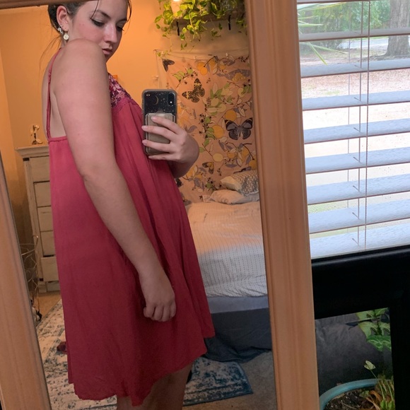 Embroidered AE shift dress - Picture 4 of 5